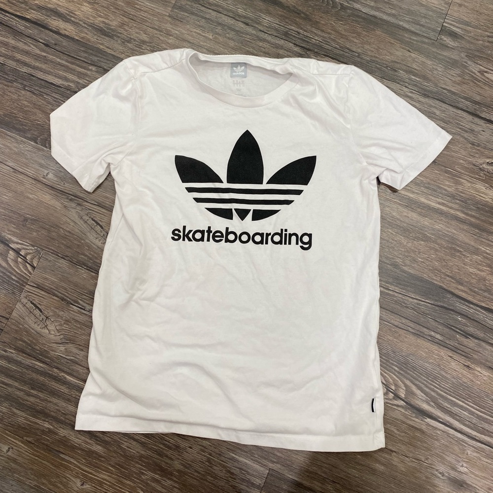 Adidas skateboard t-shirt white